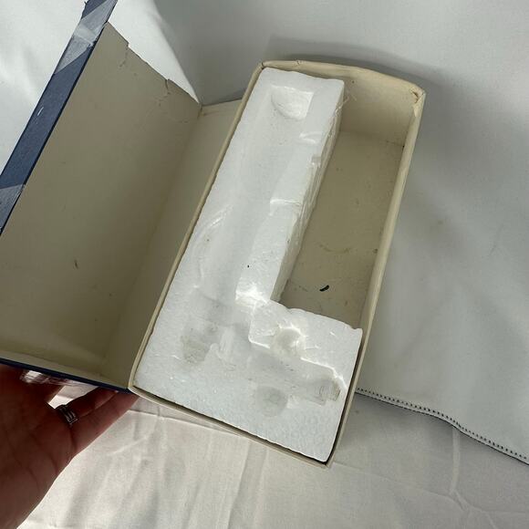 Vintage Weltron Microphone Omni-Directional Dynamic Model 37-123 With Desk Stand - Picture 2 of 13